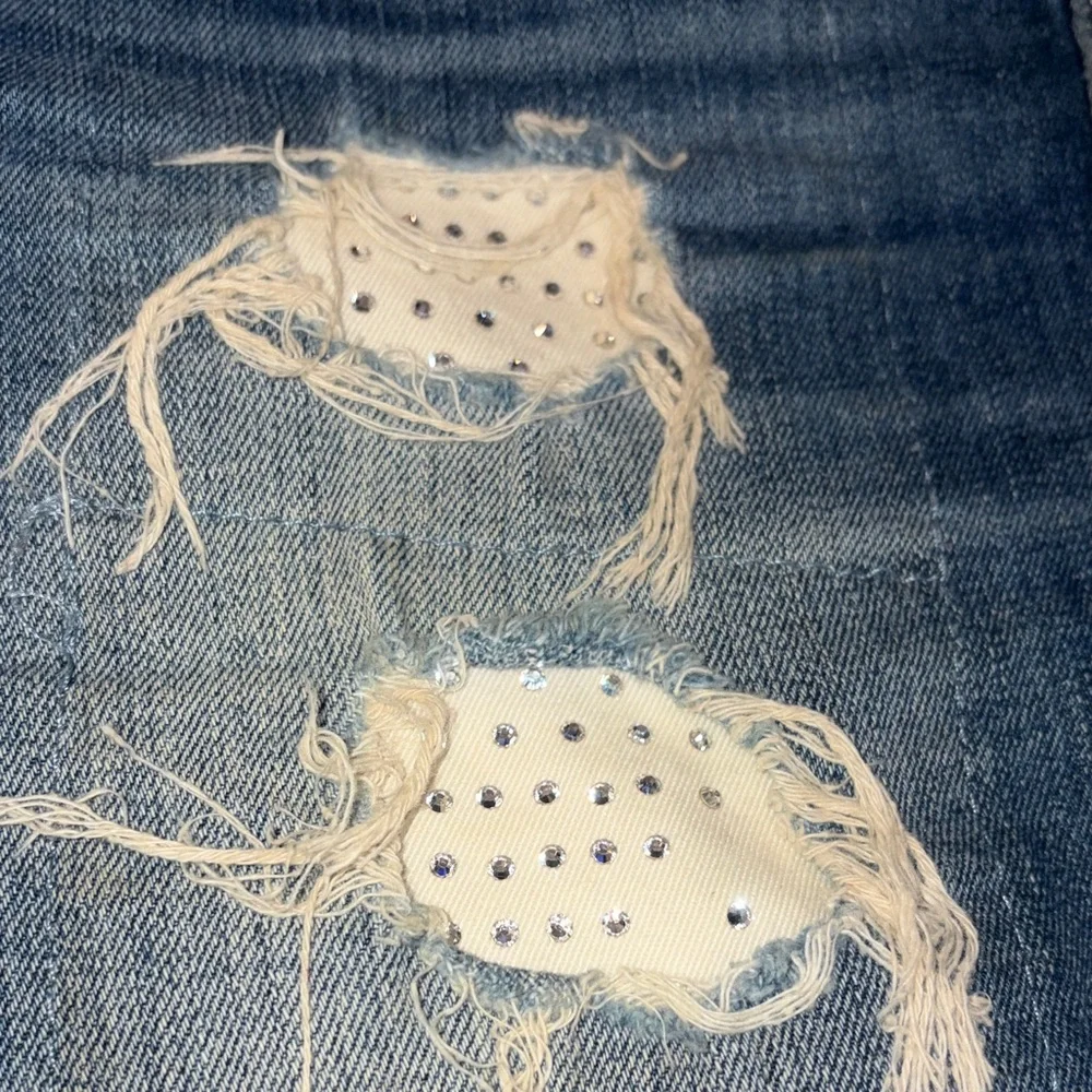 True Religion Bootcut Distressed with Rhinestones - Picture 3 of 6